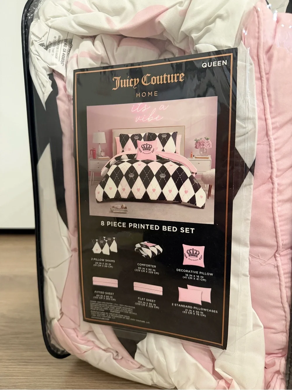 Juicy Couture Pink and Black Crown Reversable Comforter Set BRAND NEW